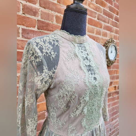 Soiéblu Mint Green Lace Dress - Picture 2 of 6